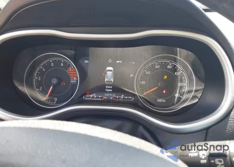 2017 Jeep Cherokee Trailhawk z USA, uszkodzony, nr VIN 1C4PJMBS6HW561281